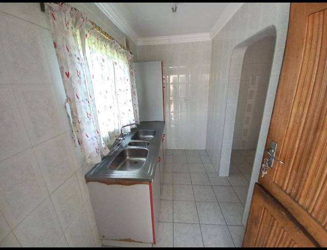 3 BEDROOM HOUSE SOLD IN WYEBANK